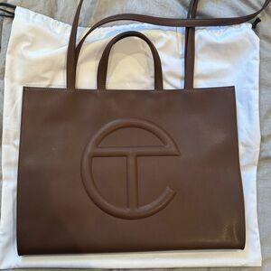 Large Chocolate Brown Telfar Shopping Bag, pristine, brand new in dustbag